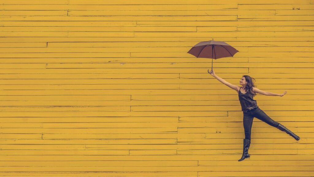 Coldplay “Yellow” Lyrics Meaning MelodyInsight